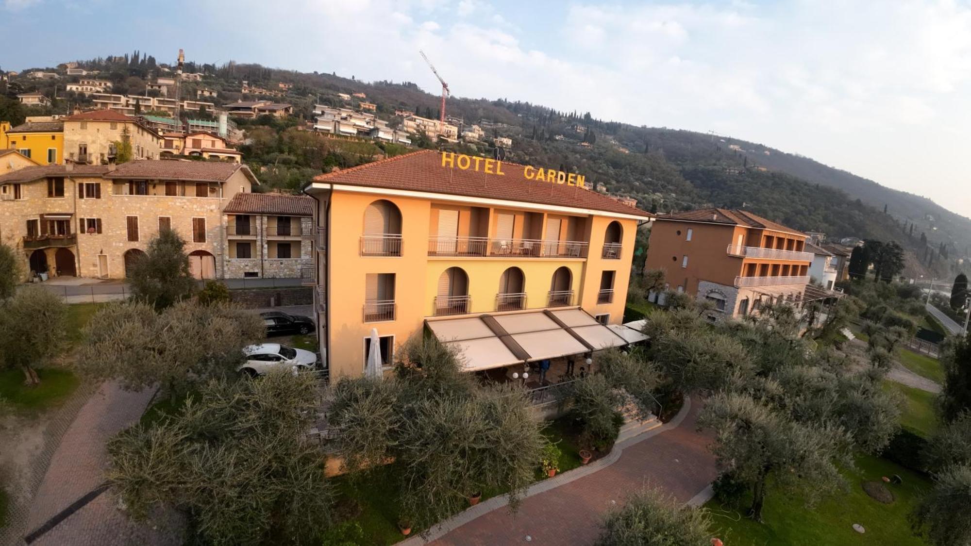 Hotel Garden Torri Del Benaco Εξωτερικό φωτογραφία